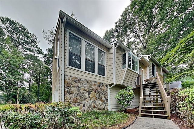 5142 Manitou Way - Photo 1