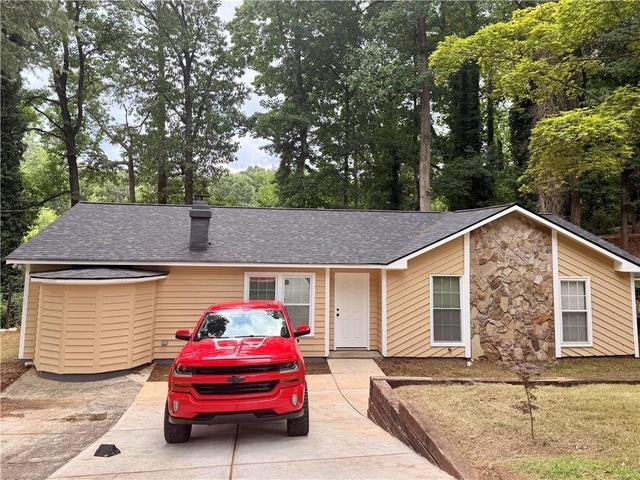 1540 Spender Drive - Photo 1