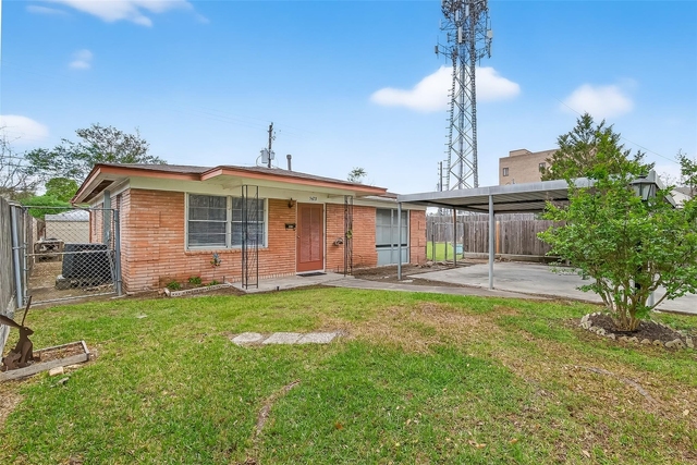 3428 Bradford Street - Photo 1