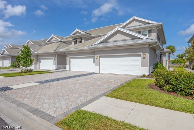 201 Indies Drive E - Photo 1