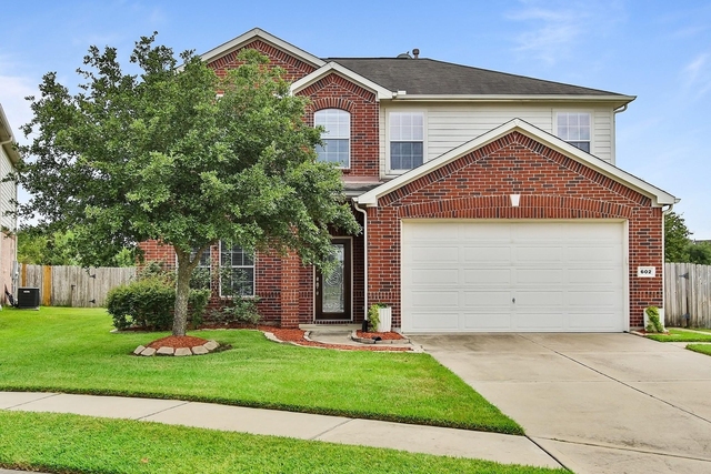602 Blue Oasis Court - Photo 1