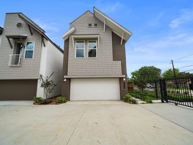 7504 Carver Road - Photo 1