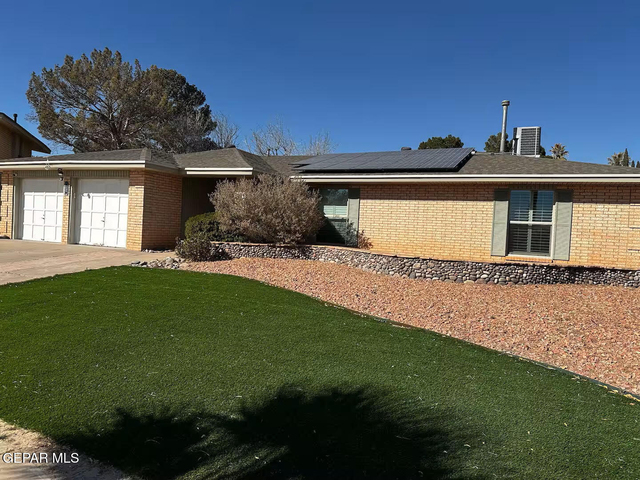 1633 Charles Owens Drive E - Photo 1