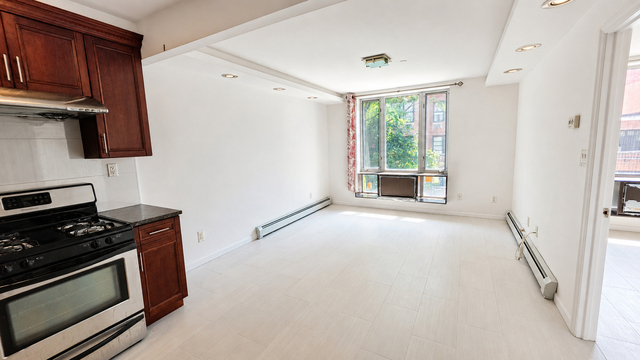 Britton Avenue - Photo 1