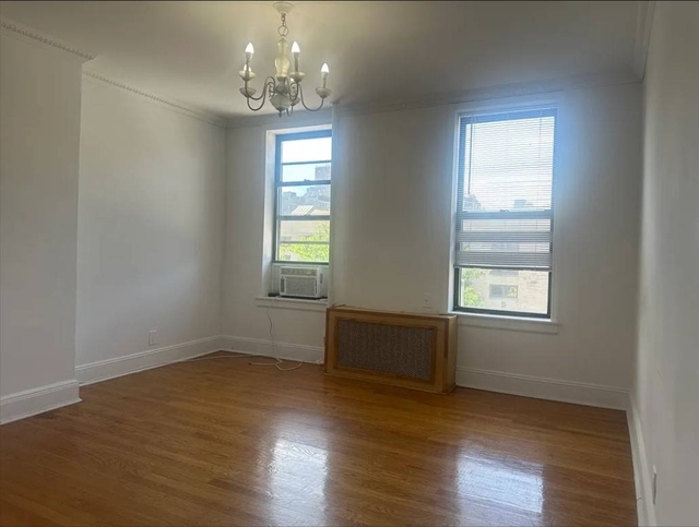 400 East 12th Street - Photo 1