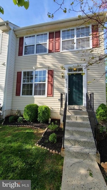 45512 Lakemont Square - Photo 1
