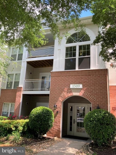 1509 N Point Drive - Photo 1