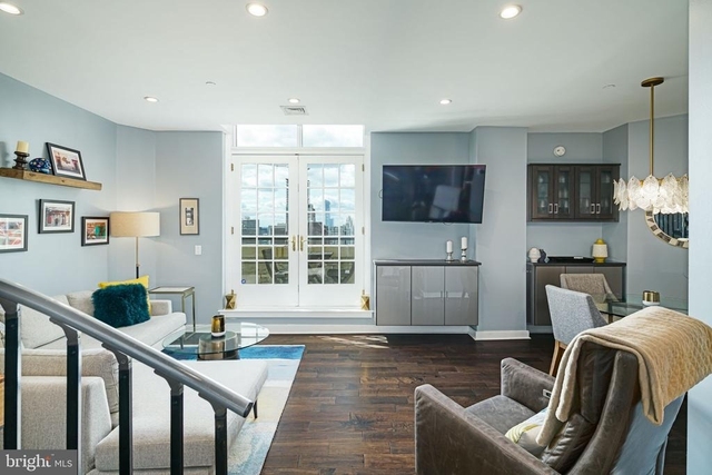111 S 15th Street - Photo 1