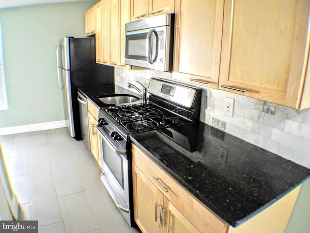 739 N 17th Street - Photo 1