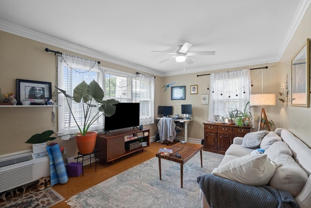 635 Daniels Street - Photo 1