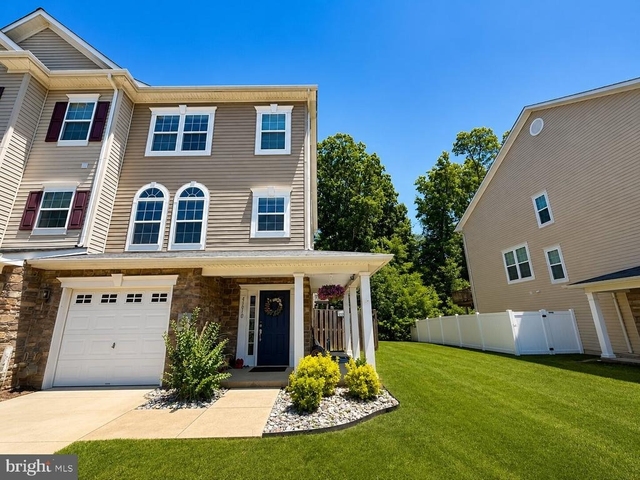 45610 Catalina Lane - Photo 1