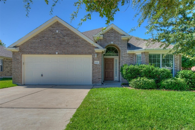 1632 Belvedere Pl - Photo 1