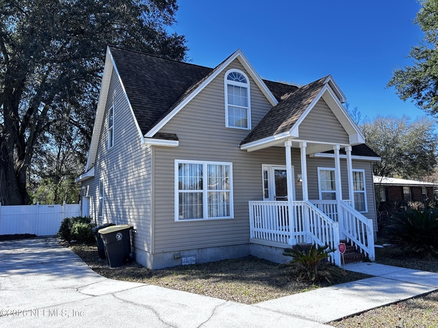 7952 118th Street - Photo 1