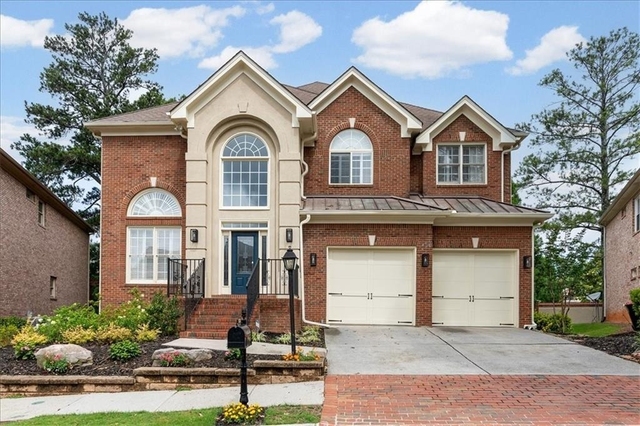 350 Wembley Circle - Photo 1