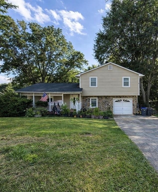 1136 Samuel Drive - Photo 1