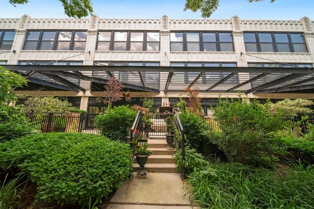 1070 W 15th Street - Photo 1