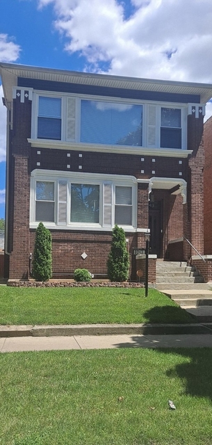 8043 S Peoria Street - Photo 1