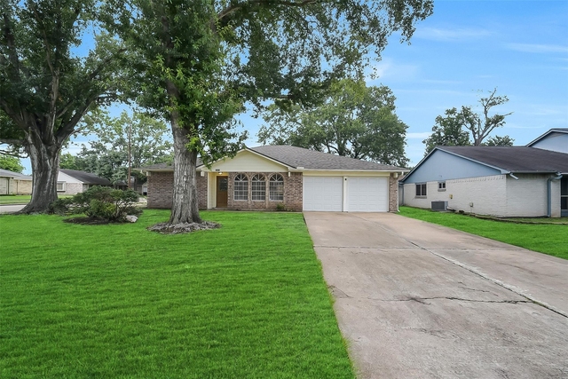13618 Piney Oaks Drive - Photo 1