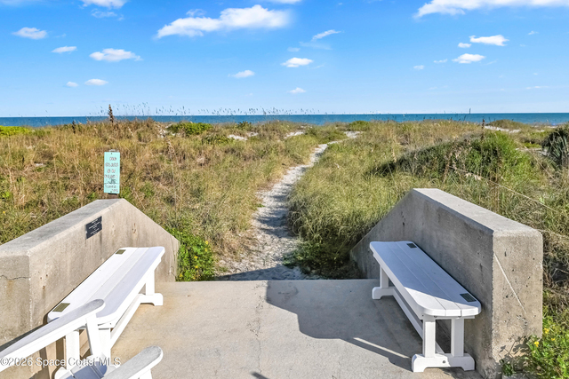 1365 S Atlantic Avenue - Photo 1
