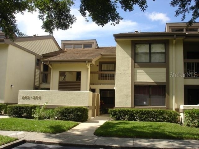 250 Woodlake Wynde - Photo 1