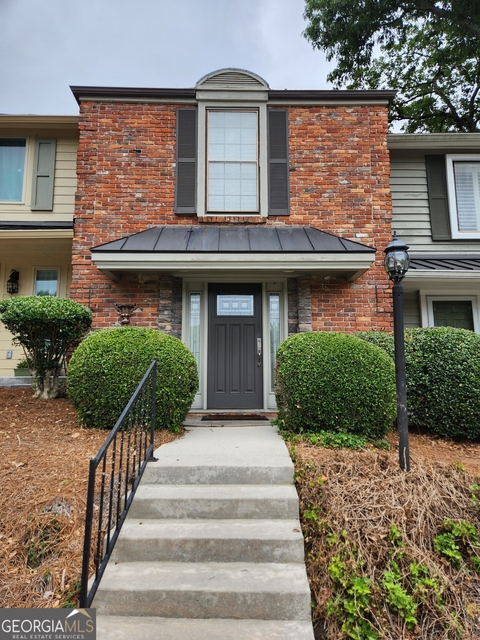 1085 Holly Drive - Photo 1