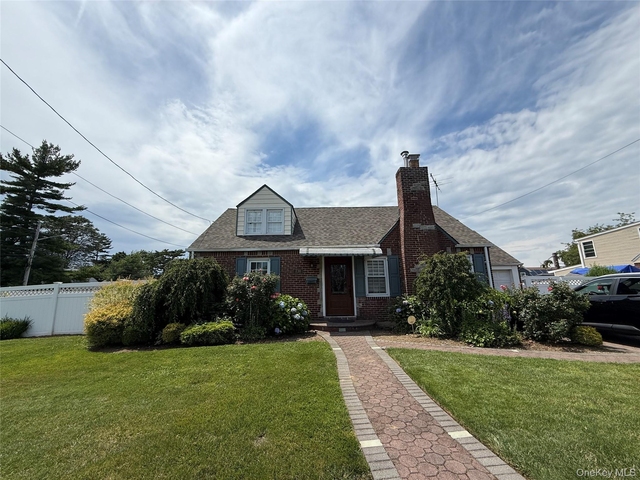 730 Cottage St - Photo 1