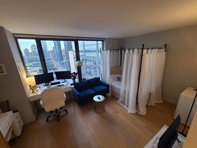 311 11th Avenue, New York, NY  - Photo 1