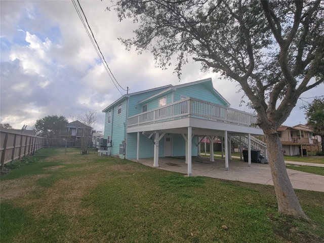 1010 22nd Street - Photo 1