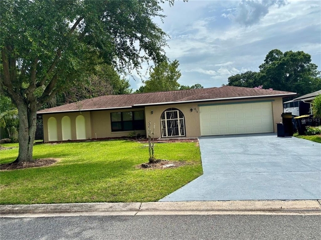 612 Wood Drive - Photo 1
