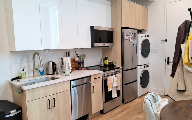 511 Meeker Avenue, Brooklyn, N - Photo 1