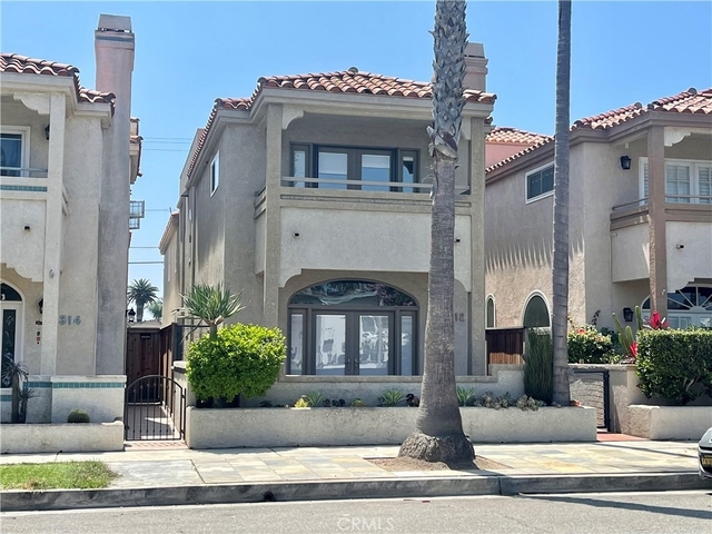 312 14th Street - Photo 1