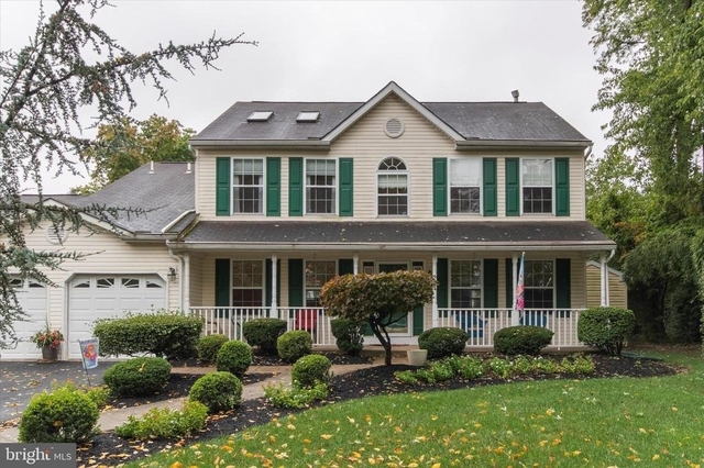 201 Pine Avenue - Photo 1