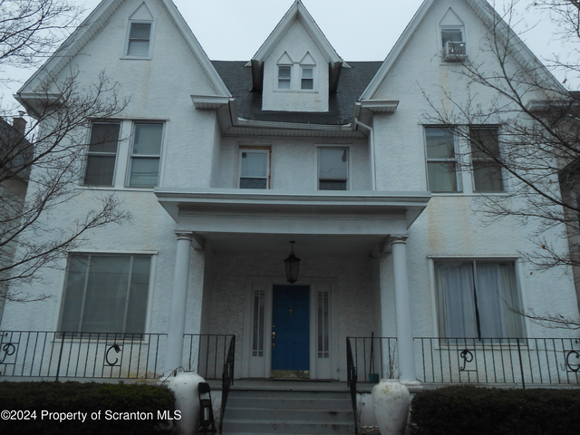 622 N Main Avenue - Photo 1