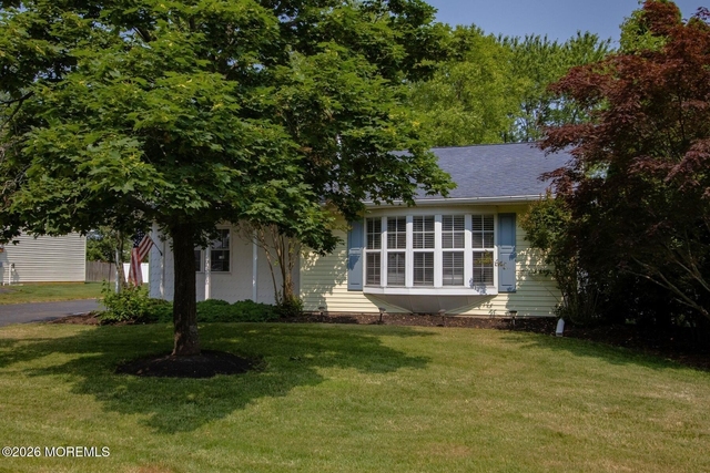 49 Williamsburg Drive - Photo 1