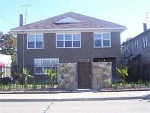 1122 N Zang Boulevard - Photo 1