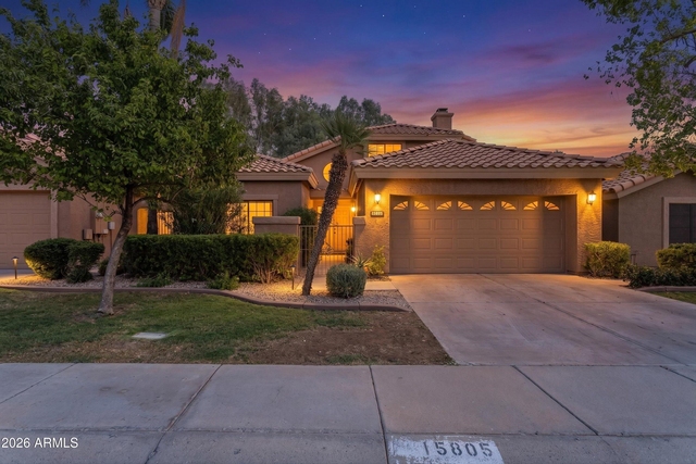 15805 N 51st Street - Photo 1