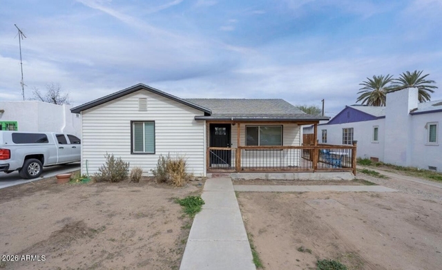 370 W Pima Avenue - Photo 1