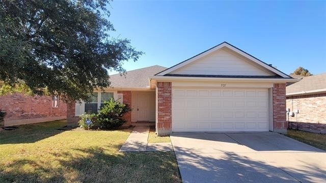 5727 Hunters Bend Lane - Photo 1