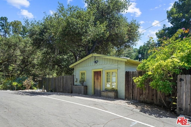 21652 Encina Road - Photo 1