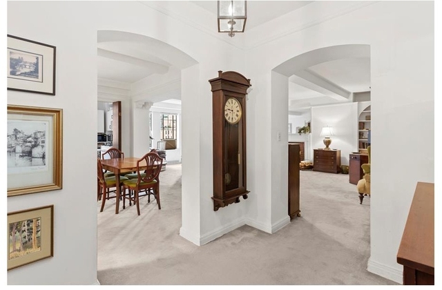 350 W 57th Street - Photo 1