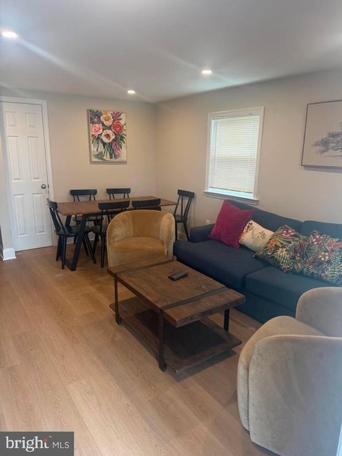 120 W 4th Avenue - Photo 1