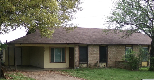 900 Sahara Ave - Photo 1