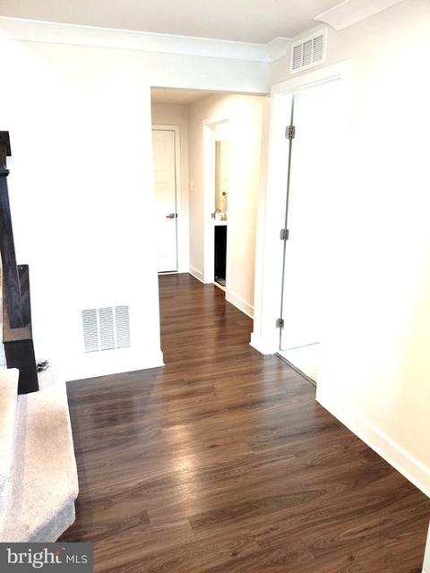 5940 Tomahawk Street - Photo 1