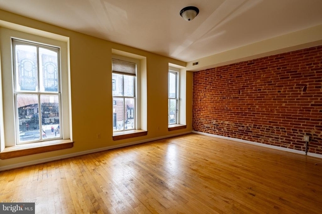 1712 Thames Street - Photo 1