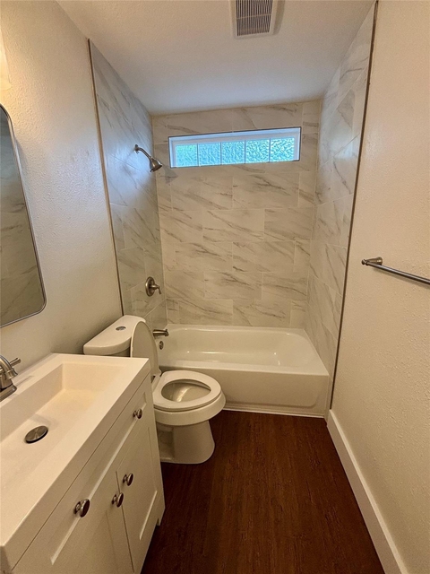 1115 Haynes St - Photo 1