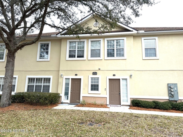 1723 Forest Lake Circle - Photo 1