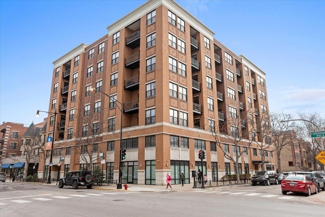 950 W Leland Avenue - Photo 1