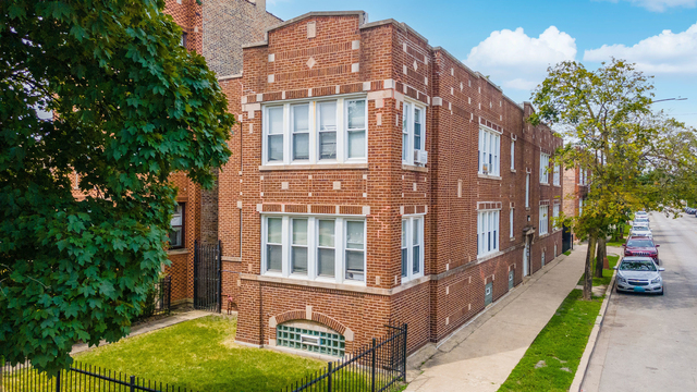 1633 W 76th Street - Photo 1
