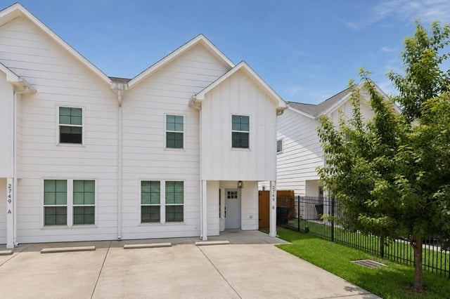 2749 Redrock Street - Photo 1