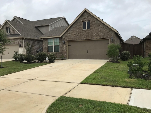28813 Bobcat Run Drive - Photo 1